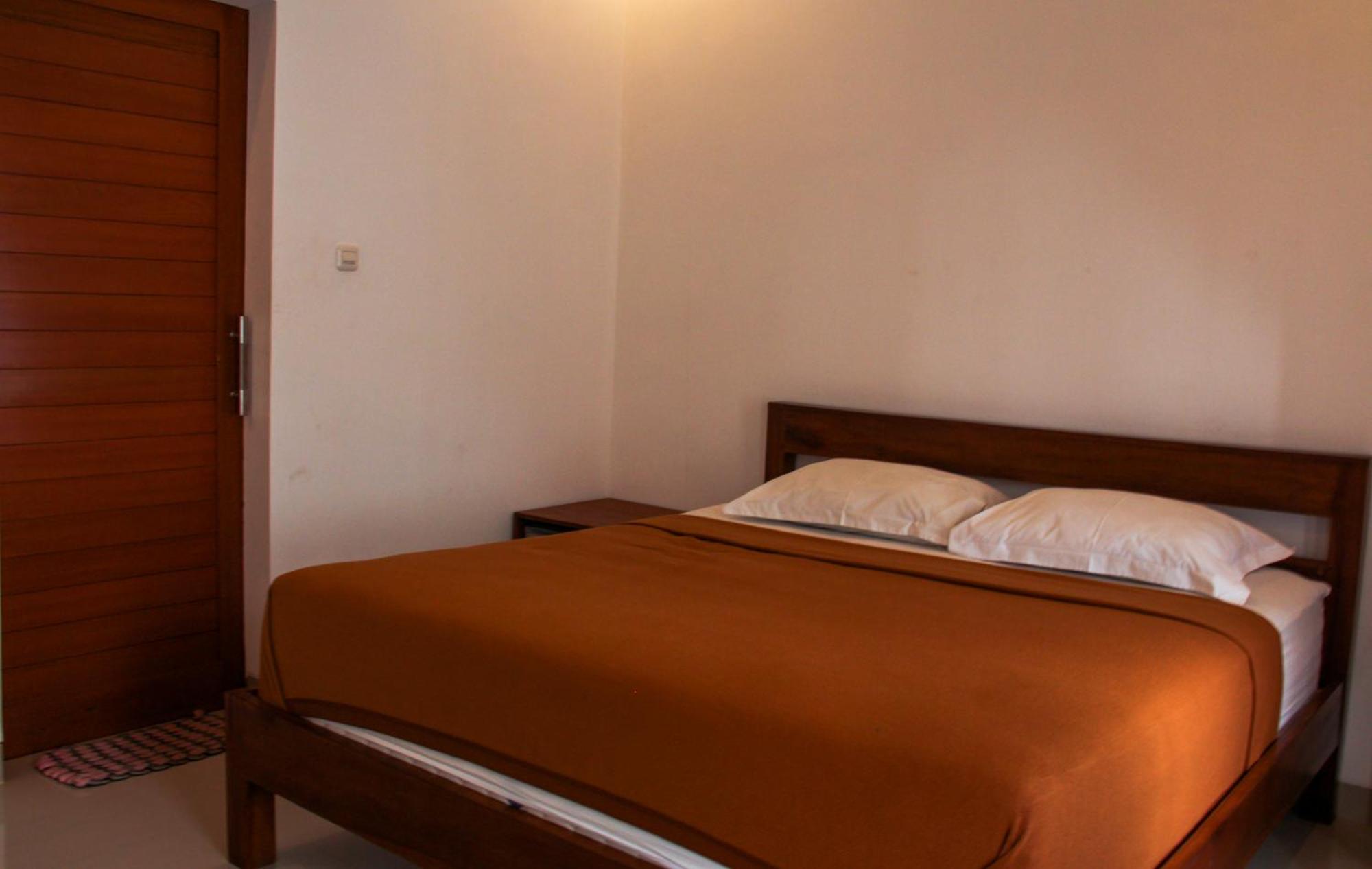 Nyoman Guesthouse Canggu Стая снимка